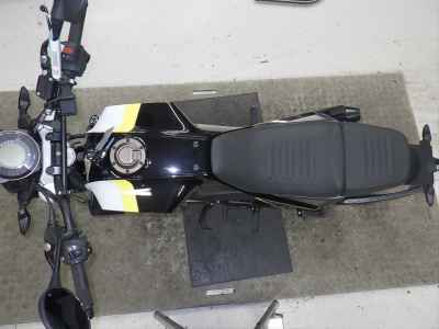 Husqvarna Svartpilen 401 2018