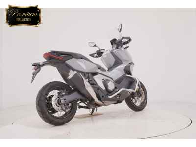 Honda X-Adv 750 2024
