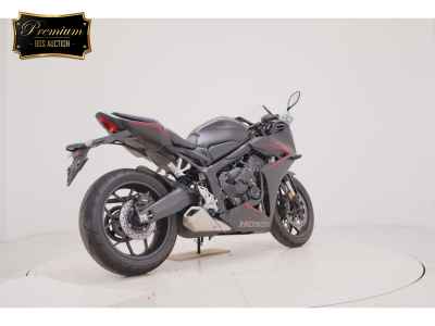 Honda CBR650F 2025