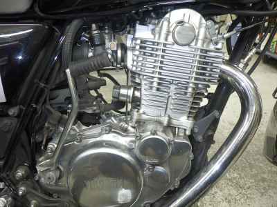 Yamaha SR400 2020