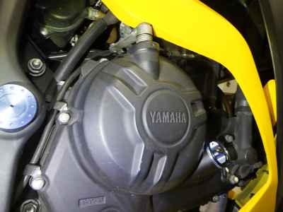 Yamaha YZF-R25 2015