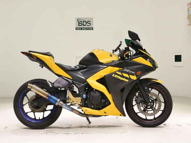 Yamaha YZF-R25 2015