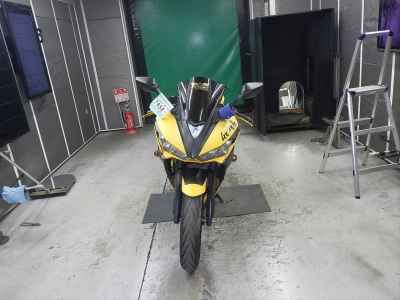 Yamaha YZF-R25 2015