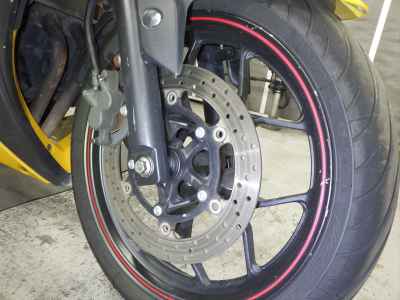 Yamaha YZF-R25 2015
