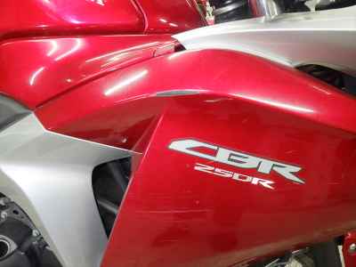 Honda CBR250R 2011