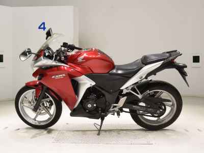 Honda CBR250R 2011