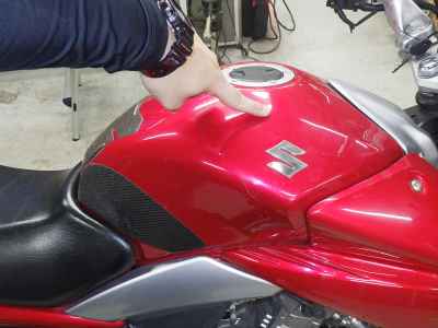 Suzuki GSR250