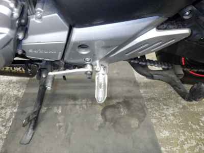 Suzuki GSR250
