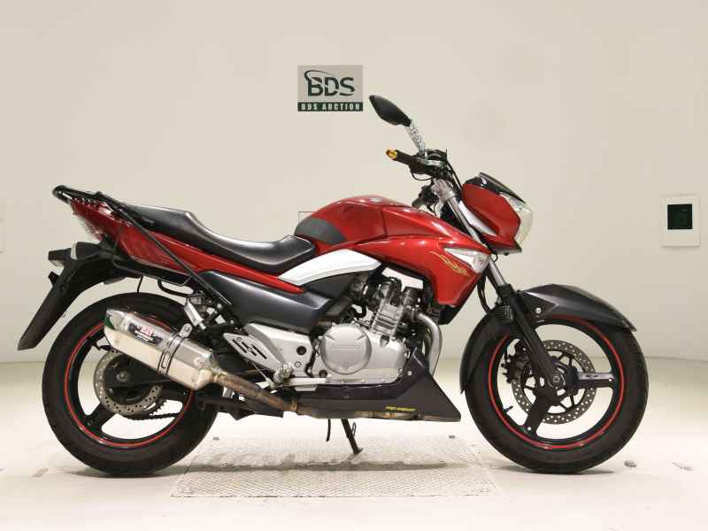 Suzuki GSR250