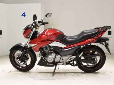 Suzuki GSR250