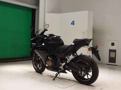 Honda CBR400R 2017