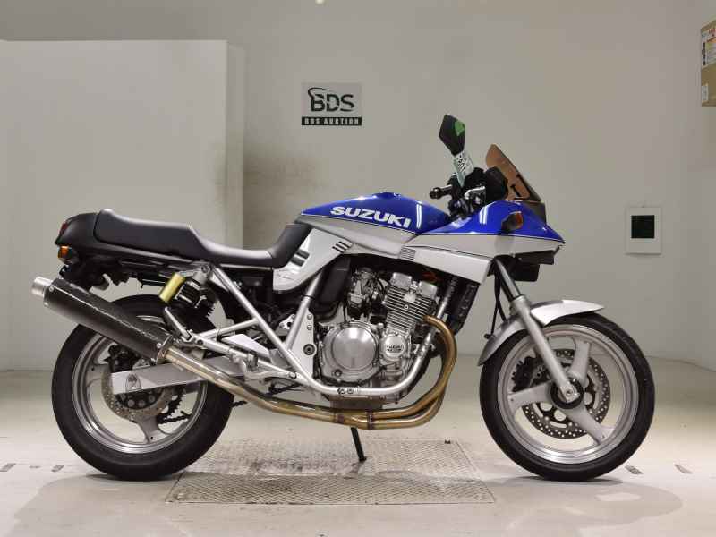 Suzuki GSX250S Katana