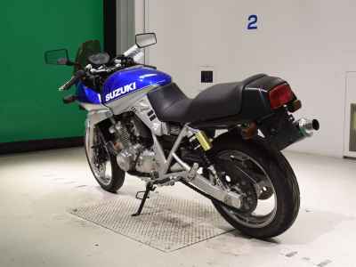 Suzuki GSX250S Katana