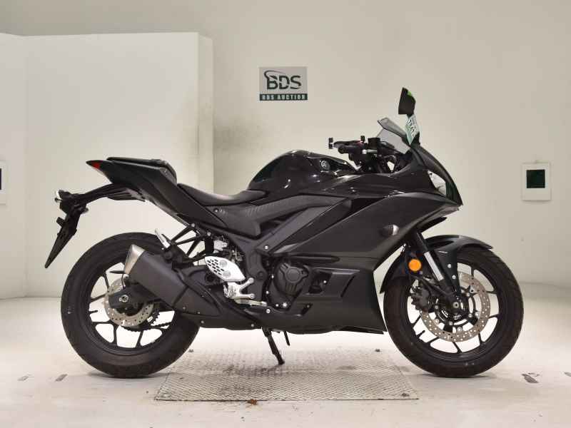 Yamaha YZF-R25 2021