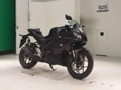 Yamaha YZF-R25 2021