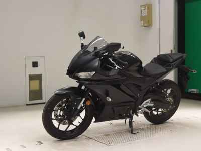 Yamaha YZF-R25 2021