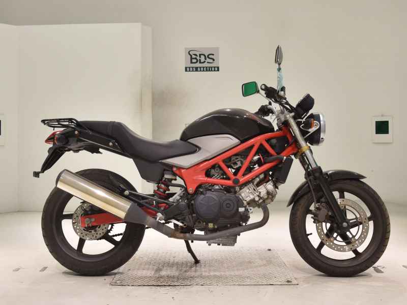 Honda VTR250 2011