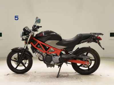 Honda VTR250 2011