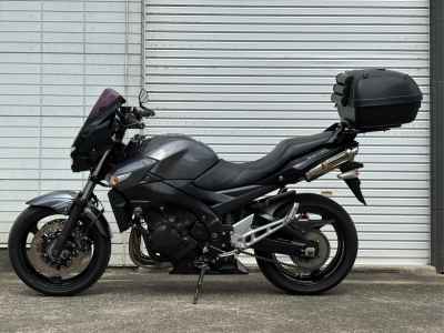 Suzuki GSR400 2010
