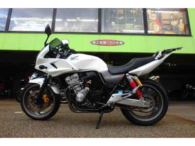 Honda CB400 Super Boldor 2009