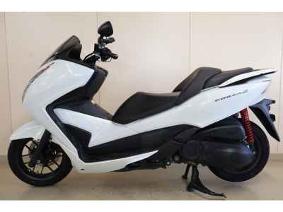 Honda Forza 2016