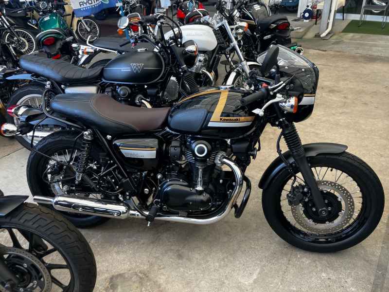 Kawasaki W800 Cafe 2021