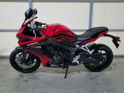 Honda CBR650R 2024