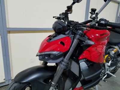 Ducati Streetfighter V2 2022