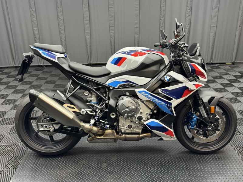 BMW M1000R 2024