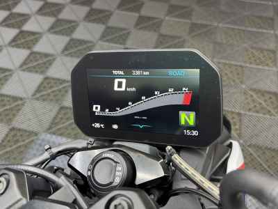 BMW M1000R 2024