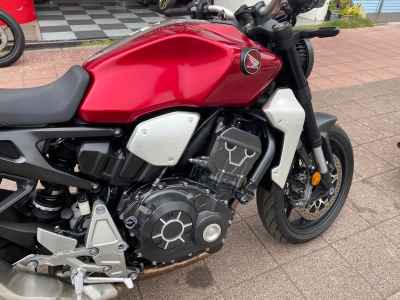 Honda CB1000R 2023
