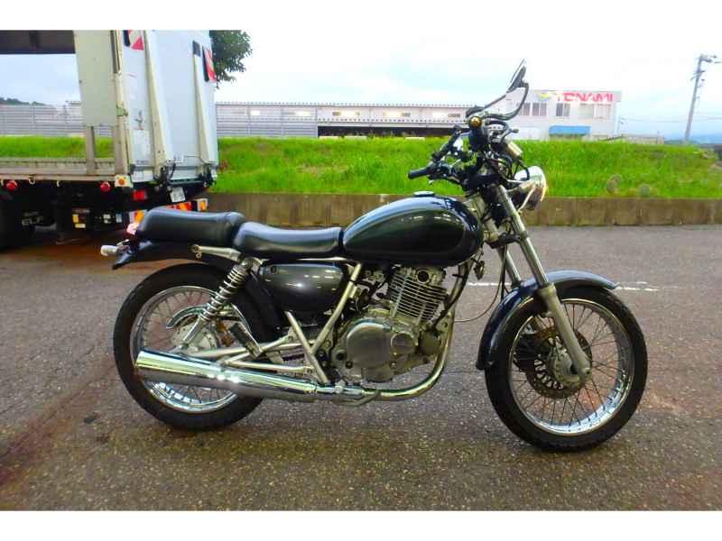 Suzuki ST250E