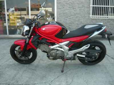 Suzuki ｸﾞﾗﾃﾞｨｳｽ650 2010