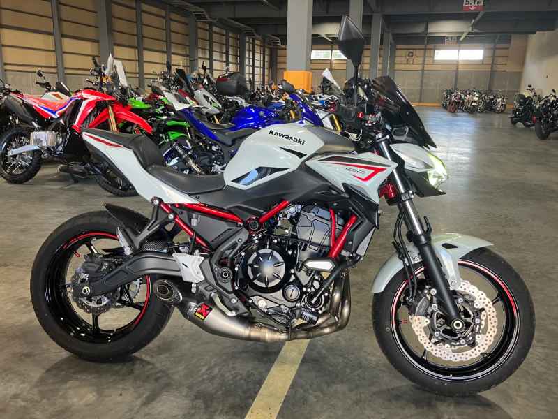 Kawasaki Z650 2022