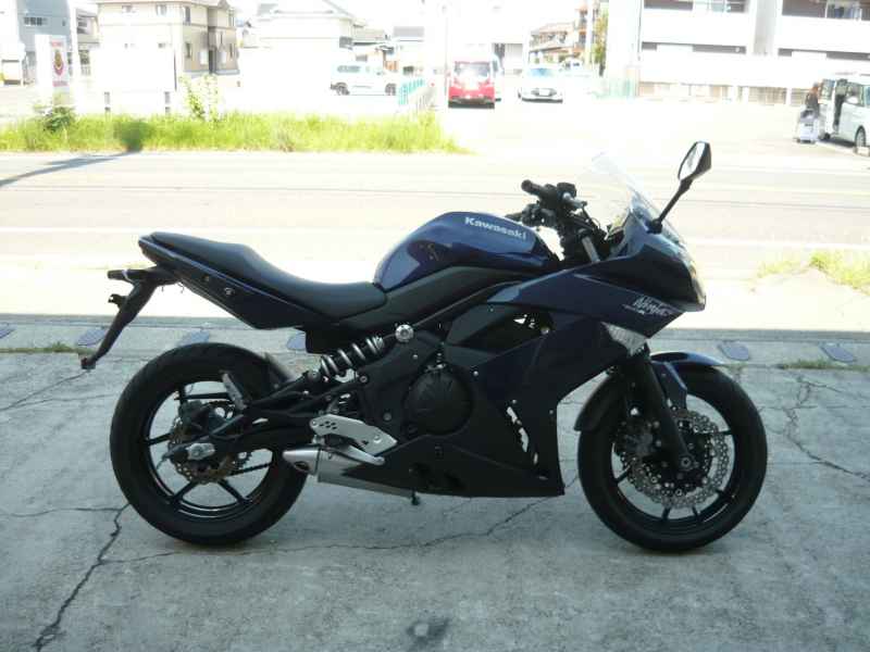Kawasaki Ninja 400R 2012