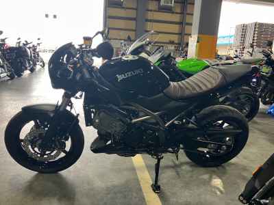 Suzuki SV650X 2023