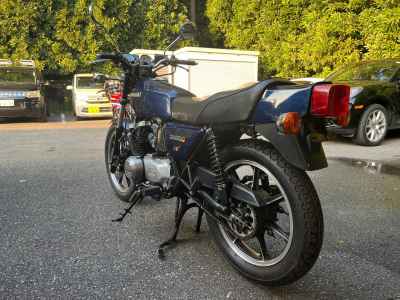 Kawasaki Z400J 2025