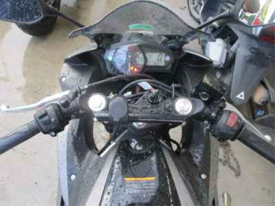 Yamaha YZF-R25 2016