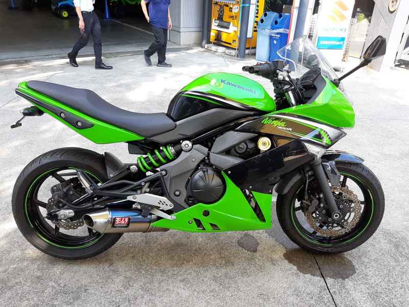 Kawasaki Ninja 400R 2012