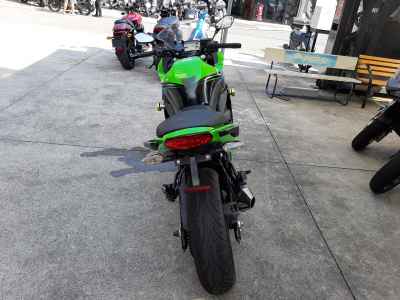 Kawasaki Ninja 400R 2012