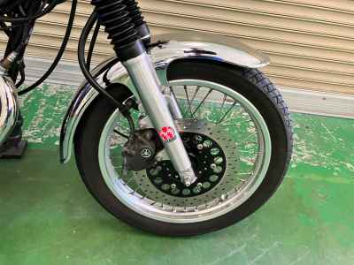 Yamaha SR400 2021
