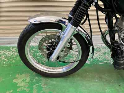 Yamaha SR400 2021