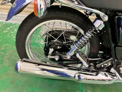 Yamaha SR400 2021
