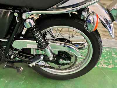 Yamaha SR400 2021