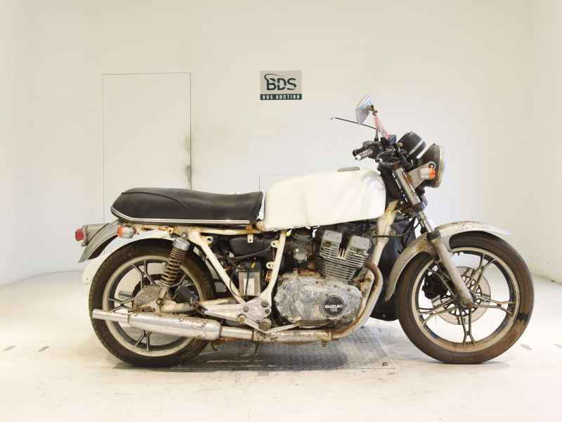 Suzuki GSX250L