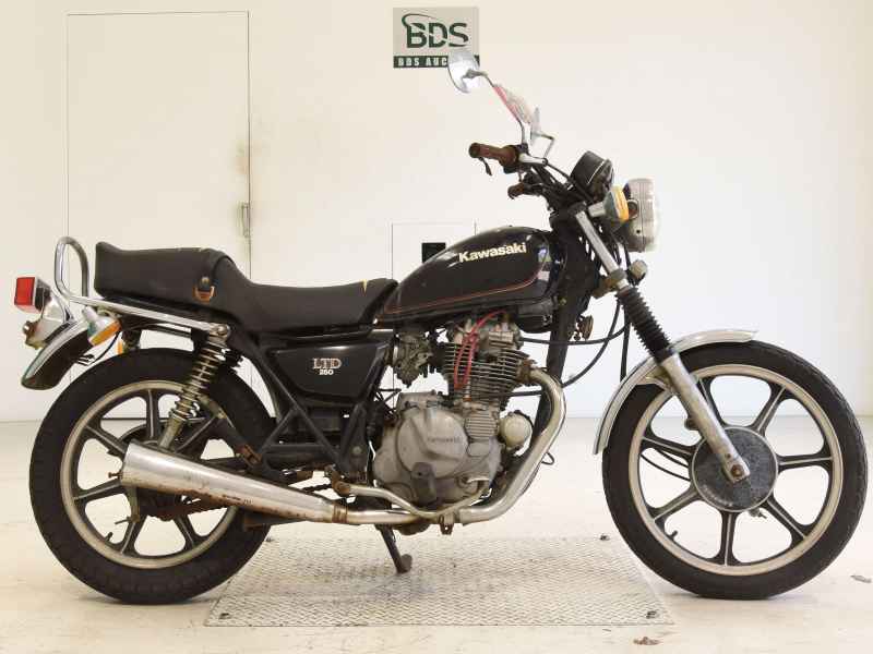 Kawasaki Z250LTD