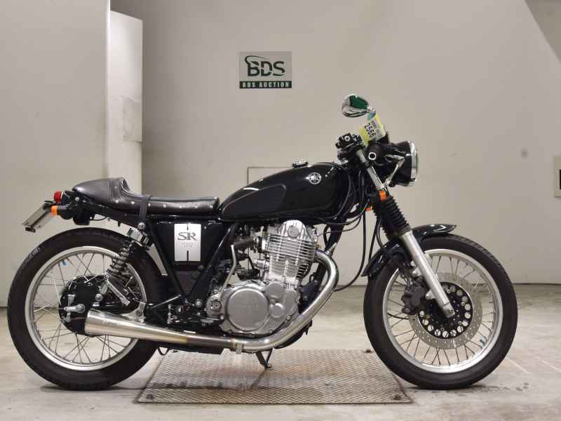 Yamaha SR400 2018