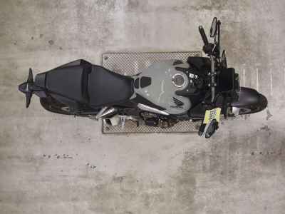 Honda CB650R E-Clutch 2024