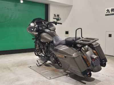 Harley-Davidson Road Glide FLTRXSE1923 CVO 2021