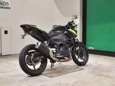 Kawasaki Z250